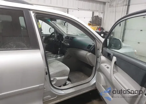 2010 Toyota Highlander Base V6 from USA, damaged, VIN 5TDBK3EH3AS011365